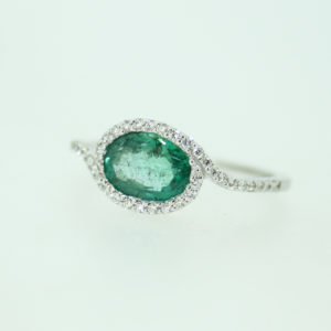 Ring Smaragd mit Brillant
